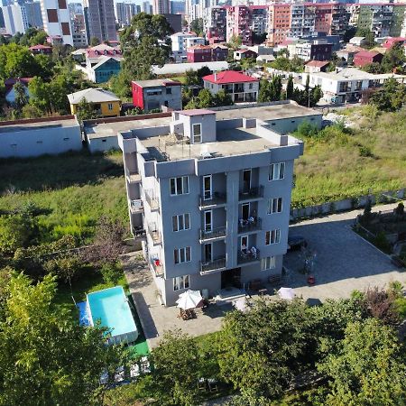Femily Hotel In Batumi Mareti Str 2 Eksteriør billede