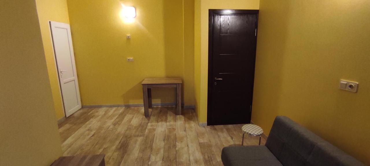 Femily Hotel In Batumi Mareti Str 2 Eksteriør billede