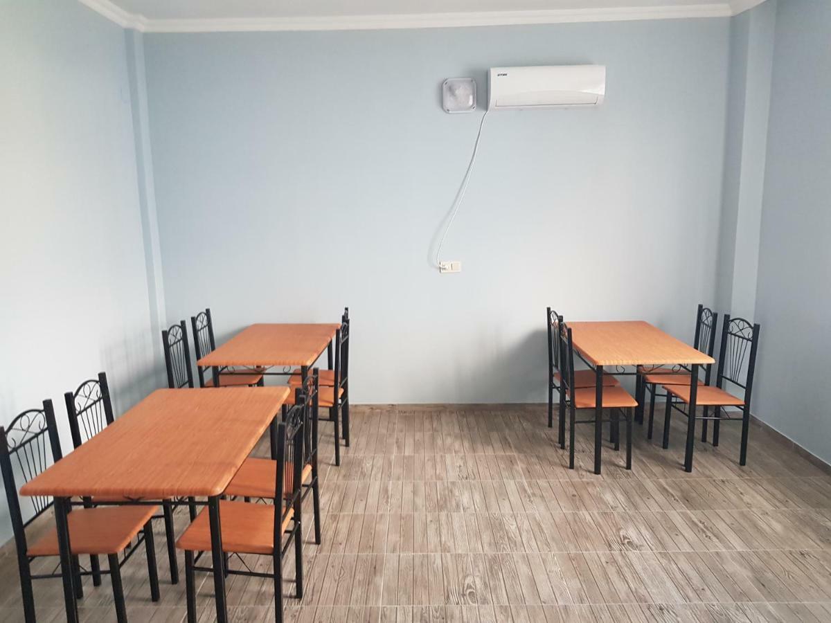 Femily Hotel In Batumi Mareti Str 2 Eksteriør billede